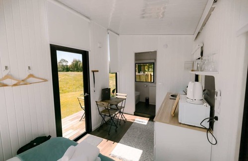 Te Anau Casa | Harrington's on the Terrace - Murchison by Tiny Away