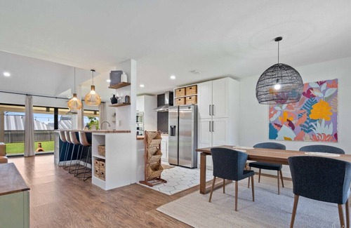 McNeil Casa | Stylish 3BR Home Near Domain ✦ Big Yard, King Suite, Pet Friendly + Free Parking