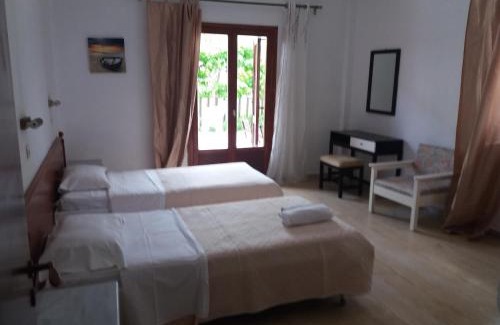 Acharavi Apartamento | Harry's Bar & Apartments 1