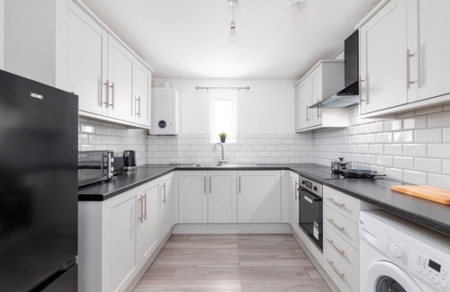 Watford Condominio | Harry's Hogwarts Haven