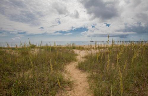 Northeast Virginia Beach Casa | Harshaw Beach House - North End Oceanfront
