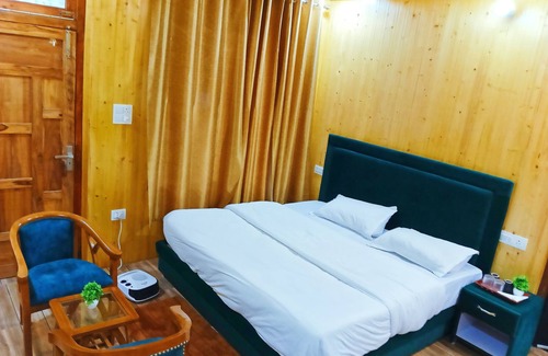 Kharsali Complejo | Harsiwoodstone woodstone orchardstay