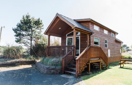 Pacific City Otro | Hart’s Camp Airstream Hotel & RV Park