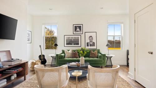 Chestnut Hill Casa | Hart Suite Buyout 4 by AvantStay Two Town House Buyout w Modern Amenities in Nashville