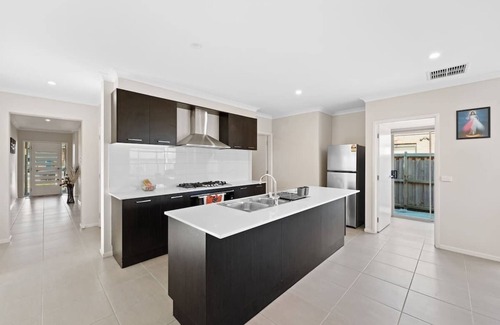 Clyde Casa | Hartleigh Estate - Sophisticated Family Living