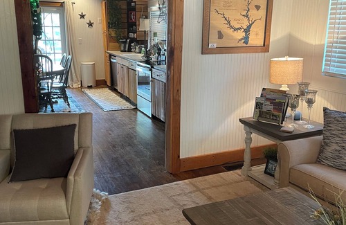 Townville Casa | Hartley’s Haven on beautiful Lake Hartwell