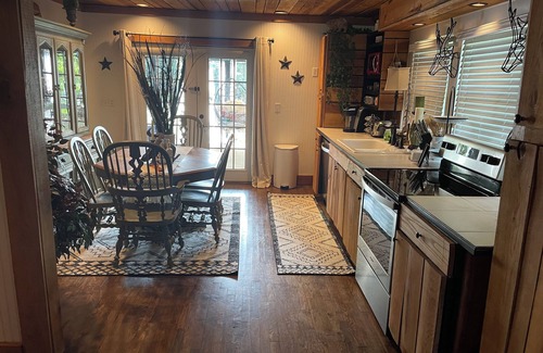 Townville Casa | Hartley’s Haven on beautiful Lake Hartwell