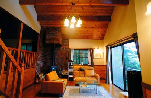 Nasu Casa | HARUNA SKY Panoramic view of Nasu,private space surrounded by fir trees,relaxing stone bath,watching movies on a 120inch big screen