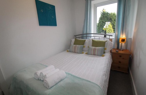 Chesterfield Casa | Harvey House
