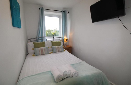 Chesterfield Casa | Harvey House