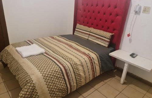 Eikenbosch Villa | HASATE GUEST HOUSE 13 LOUWVILLE STREET BELLIVILLE Cape Town south Africa