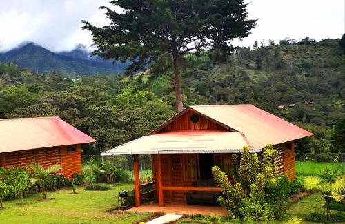 Oxapampa Cabina | HASSINGER RANCH Cabañas