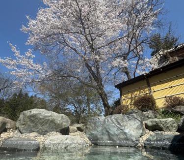 Katashina Hotel | Hataya Onsen Sasa no yu