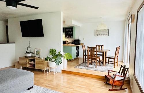 Corvallis Casa | Hathaway a family home