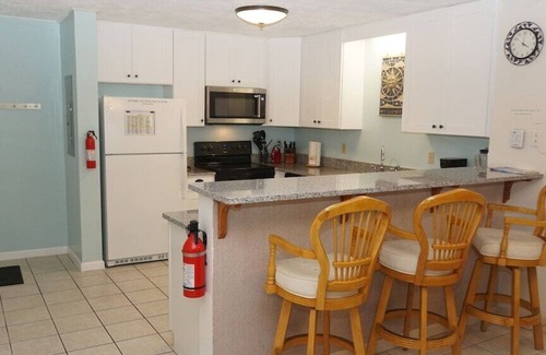 Rodanthe Condominio | Condominio frente al mar de 2HAB / 2 baños con piscina y cocina renovada, cama King ajustable
