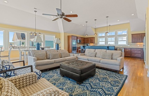 Buxton Casa | Hatteras Retreat Oceanfront Home + Pets Stay Free