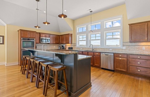 Buxton Casa | Hatteras Retreat Oceanfront Home + Pets Stay Free