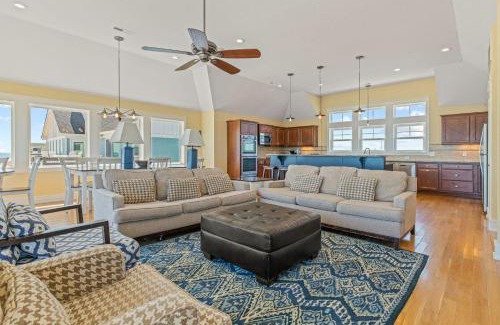 Buxton Apartamento | Hatteras Retreat Oceanfront 7 Bedroom Home