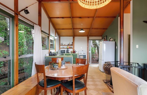 Pukawa Casa | Hauraki Haven - Lake Taupo Holiday Home