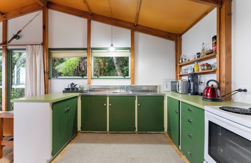 Pukawa Casa | Hauraki Haven - Lake Taupo Holiday Home