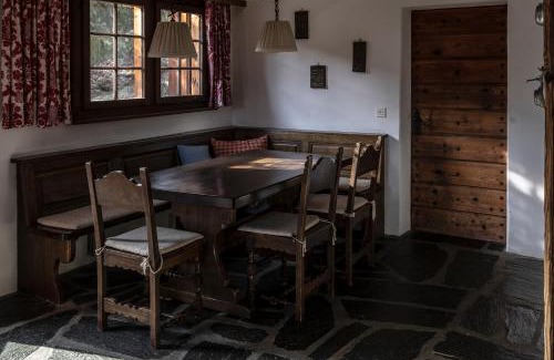Laax Apartamento | Haus 1 - 4.5 Zimmer Haus in ruhiger Wohngegend mit Garten