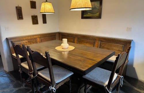 Laax Apartamento | Haus 3 - 5 Zimmer Haus mit Garten in ruhiger Wohngegend