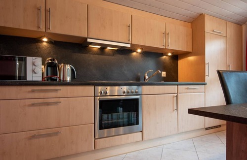 Saas Grund Apartamento | Haus Aurora by Interhome