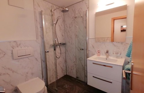 Ravaisch Apartamento | Haus Bergkristall