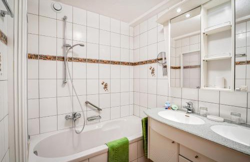 Ravaisch Apartamento | Haus Derby