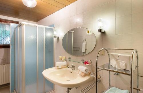 Krumpendorf am Woerther See Apartamento | Haus Elisabeth, Appartements