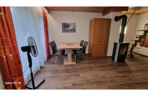 Bad Teinach-Zavelstein Apartamento | Haus Erika Ferienwohnung 2