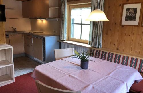 Lech am Arlberg Apartamento | Haus Gstüat