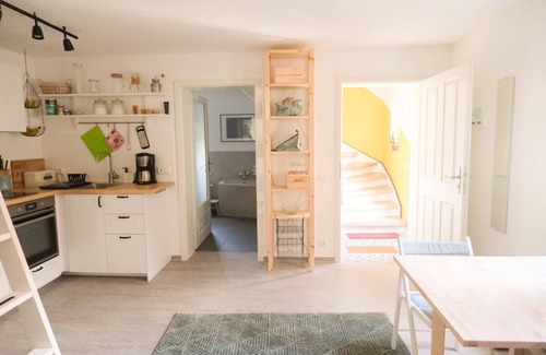 Neu-Seeland Apartamento | Haus Hummel | vacation apartment Dora | 300 m to the lake | large garden & playground