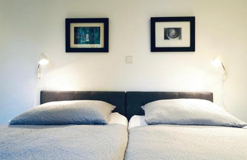 Stadtmitte Apartamento | Haus im Grünen für 6 Personen-3 Schlafzimmer- 3 Bädern -Waschmaschine-große Terrasse- vollausgestattete Küche