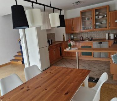 Bad Vilbel Casa | Haus in Bad Vilbel Messe Festhalle Hund