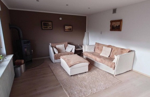 Bruchweiler-Baerenbach Casa | Haus Keschdekobel - vacation home, shower and bath, WC, 3 bedrooms