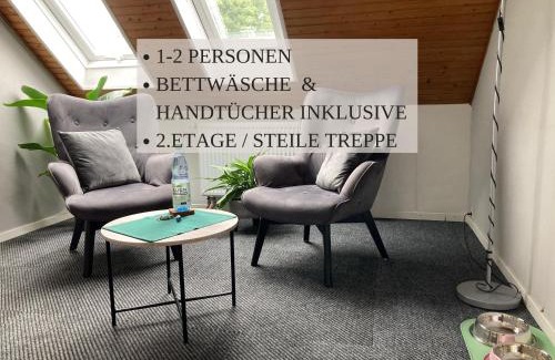 Wremen Apartamento | Haus Krabbe Zimmer ohne Küche, zentral gelegen zwischen Cuxhaven und Bremerhaven, Unterstellmöglichkeit für Fahrräder und E-Bikes, hauseigener Parkplatz, Hunde kostenfrei willkommen