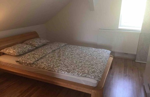 Amstetten Casa | HAUS mit 3 Schlafzimmer und Garten