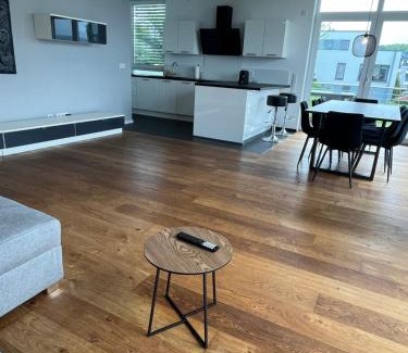 Horde Apartamento | Haus mit Panoramablick auf den Phönixsee