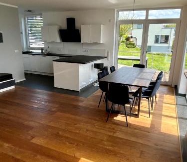 Horde Apartamento | Haus mit Panoramablick auf den Phönixsee