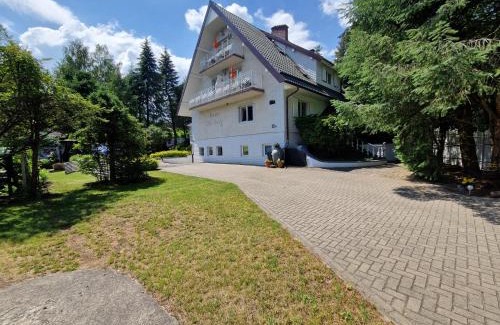 Wilkasy Casa | Haus Oberberg - Pokoje Ozonowane - ORŁY TURYSTYKI 2024