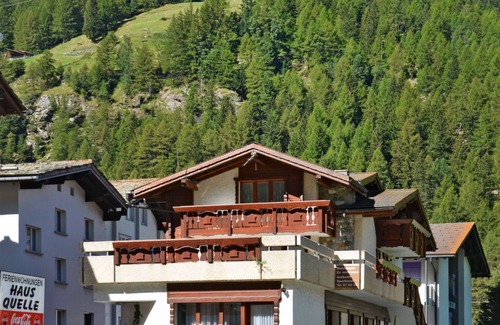 Saas Grund Apartamento | Haus Quelle by Interhome