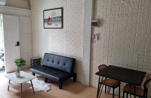 Yan Nawa Casa | Haus Sathorn Pier 2 Cozy Bedroom City Center