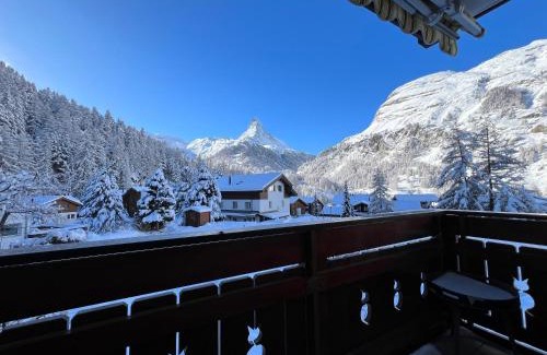 Zermatt Apartamento | Haus Vira