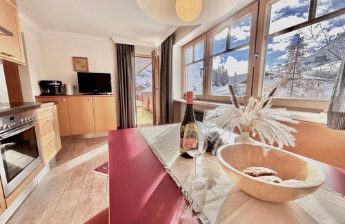 Warth Apartamento | Haus Wallis - Apartments zum Wandern, Biken & Klettern am Arlberg