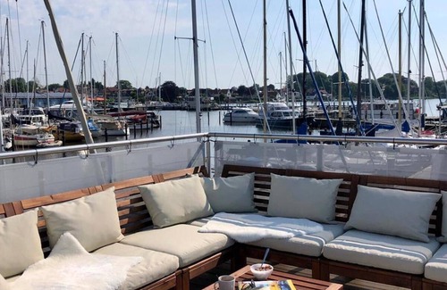 Schleswig Alquiler De Eote | Hausboot Bikini für 4personen mit Großzügiger Dachterrasse am Ostseefjord Schlei