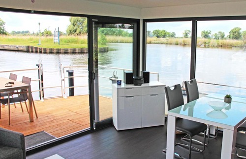 Ueckermuende Casa | Hausboot - FLOATING 44 in Ueckermünde