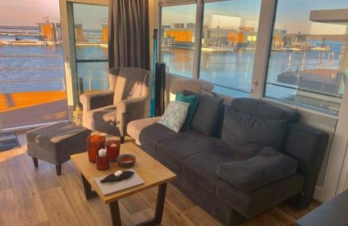 Klitten Alquiler De Eote | Hausboot Heaven on Earth