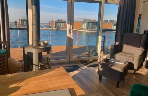 Klitten Alquiler De Eote | Hausboot Heaven on Earth