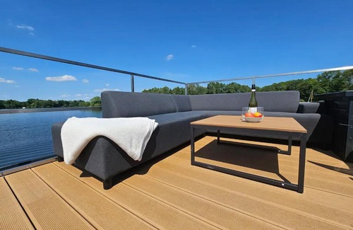 Berliner Vorstadt Alquiler De Eote | Hausboot Seaside